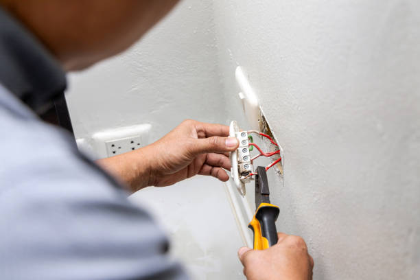 Electrical Outlet Repair in NM